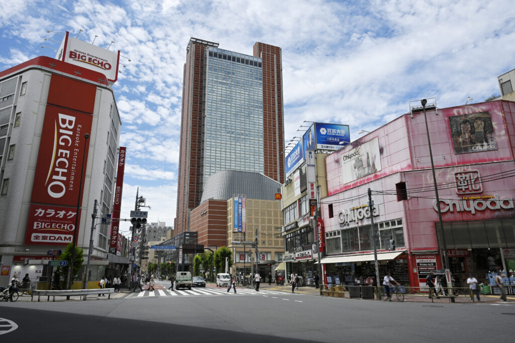 三軒茶屋は二人暮らしに住みやすい？交通・買い物・街選びのポイント