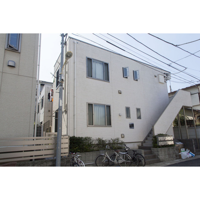 アヴニール上原の外観・物件写真