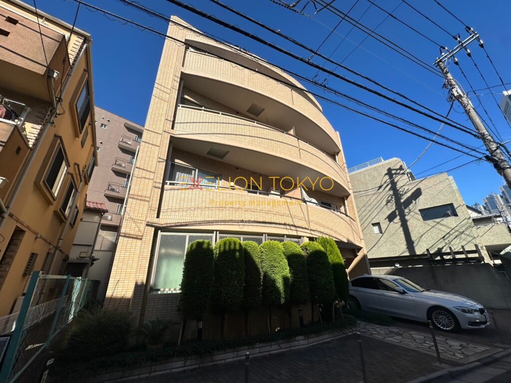 アーバンライフ初台の外観・物件写真