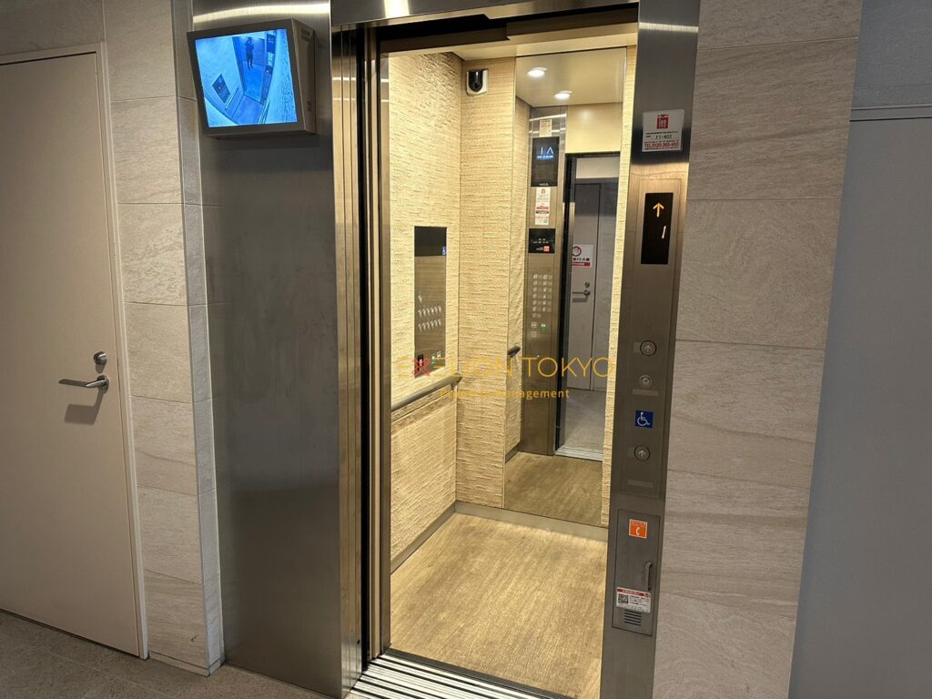 クレイシア三軒茶屋の外観・物件写真