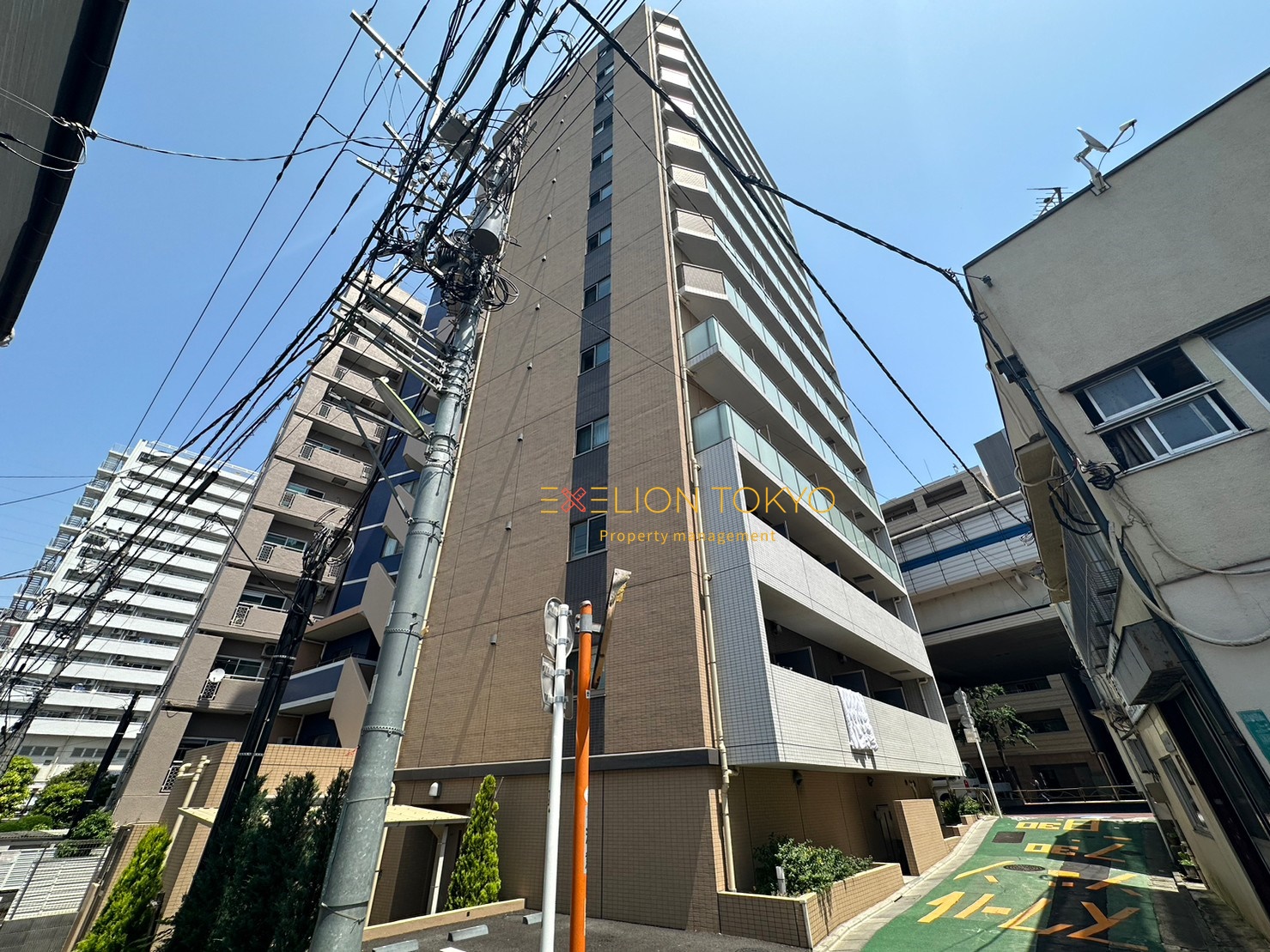 クレイシア三軒茶屋の外観・物件写真