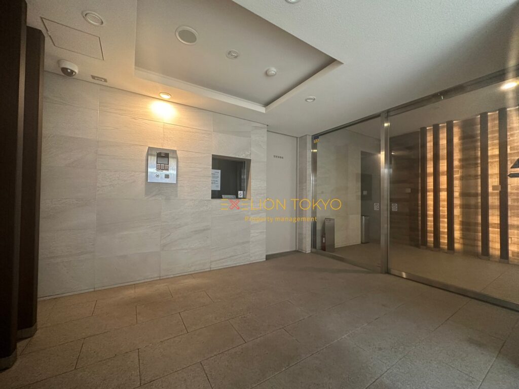クレイシア三軒茶屋の外観・物件写真