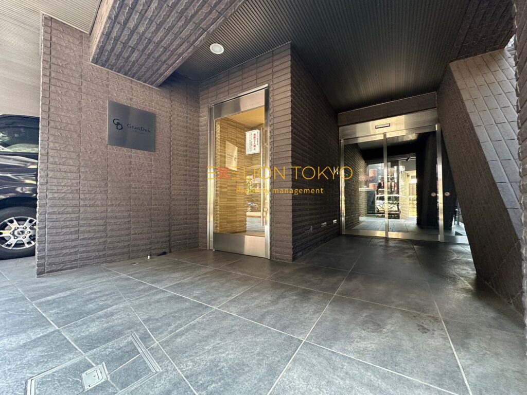 グランデュオ三宿の外観・物件写真