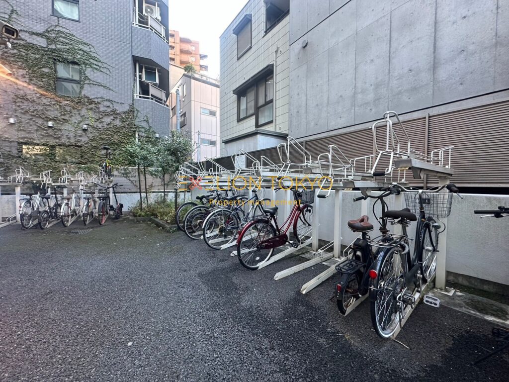 コスモリード幡ヶ谷の外観・物件写真